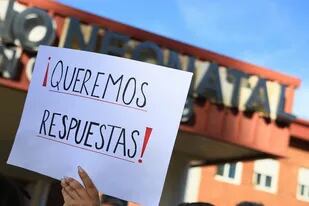Los familiares de los bebés muertos en Hospital Materno de Neonatal de Córdoba reclaman justicia