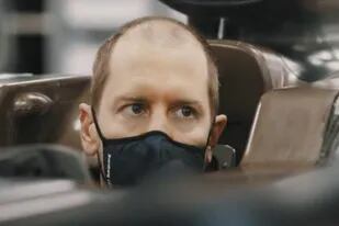 Vettel sufre alopecia y las redes estallaron contra Ferrari