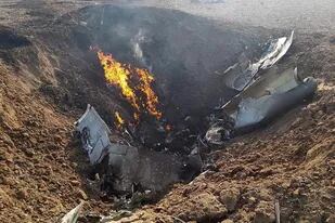Los restos del avión de combate que se estrelló en Córdoba el 5 de este mes