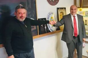 Víctor Santa María y Juan Manzur, el martes pasado, en el despacho del sindicalista empresario en el Suterh