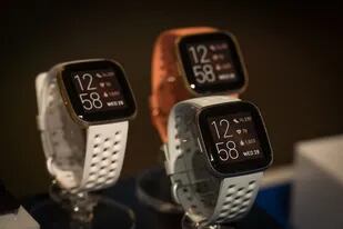 Los Fitbit Versa 2 y otros relojes serán capaces de medir la oxigenación en sangre gracias a una actualización de su firmware