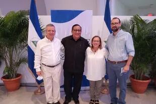 El exlíder de la organización Montoneros Mario Firmenich fue uno de los siete argentinos que viajaron como “acompañantes electorales" invitados por el gobierno de Nicaragua para las elecciones