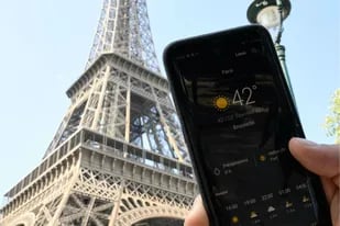 En París se registró un récord de calor, con 42°C
