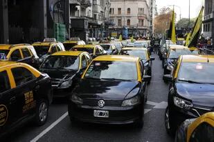 La tarifa para viajar en taxi tendrá un incremento previsto en dos tramos