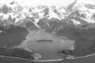 Bahía Lituya, en Alaska, unas semanas después del megatsunami de 1958 (Don Miller/USGS)
