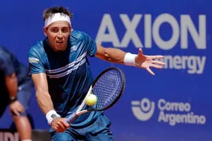 Tomas Etcheverry está por primera vez en los cuartos de final de un torneo del tour ATP