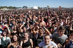 Los chicos quieren rock, pop, electrónica y pasarla bien en Lollapalooza 2018, la quinta edición argentina del festival y la primera en durar tres días