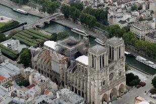 El arquitecto en jefe de los monumentos de Francia advirtió que la repentina sequedad de la estructura podría causar graves daños