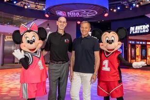 El complejo de Disney World en Orlando (Florida) se perfila como sede favorita para hospedar un posible retorno de la NBA en medio de la pandemia de coronavirus.