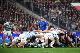 Un scrum entre los Pumas y Francia; esa formación es la más peligrosa para la salud de los jugadores y World Rugby quiere solucionar de una vez la cuestión de la seguridad en el juego.