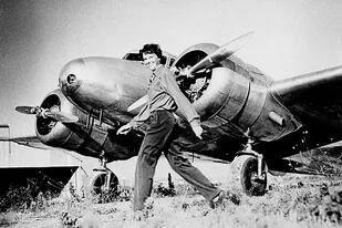 El desconocido final de Amelia Earhart, la piloto más aclamada de EE.UU.: la polémica hipótesis jamás probada
