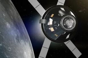 Orion en órbita lunar