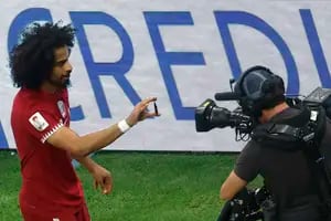 ¿Cómo lo hace? Qatar campeón de la Copa Asiática con tres goles de penal de su "mago"