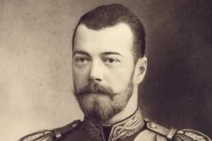 Las fotos del último zar de Rusia, Nicolás II, desnudo estallaron en las redes