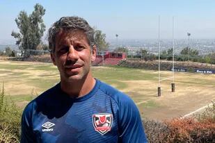 Nicolás Bruzzone, el entrenador argentino que hace soñar a Selknam, la franquicia chilena del Super Rugby Americas.