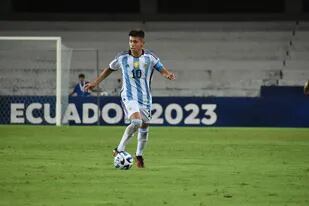 Claudio 'Diablito' Echeverri fue la figura de  la selección argentina Sub 17 en el debut con triunfo ante Venezuela