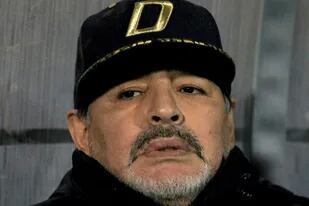 El astro del fútbol será abuelo de una nena, hija de Diego Maradona Jr. y Nunzia Pennino