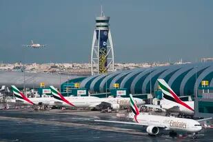 Emirates anunció la cancelación de vuelos desde y hacia Estados Unidos por “preocupaciones operativas"