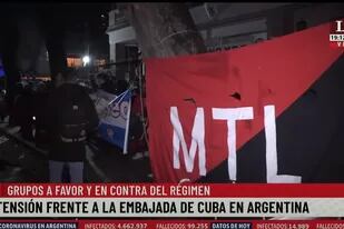 Las protestas afuera de la embajada de Cuba en la Argentina