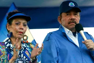 Daniel Ortega y su mujer, la vicepresidenta Rosario Murillo