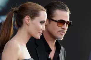 La discusión que acabó con el matrimonio de Brad Pitt y Angelina Jolie:  gritos y presuntas agresiones en un vuelo - LA NACION