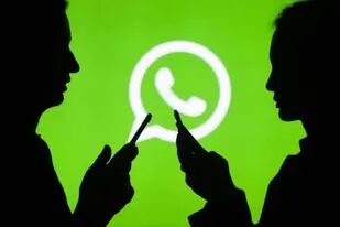 WhatsApp ahora ofrece una función que permite enviar imágenes y videos que se borran del teléfono una vez vistos, pero no puede impedir que alguien haga una captura de pantalla de ese contenido