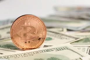 Bitcoin cotiza cerca de los US$21.000