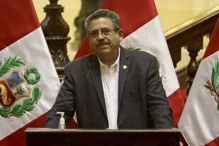 Manuel Merino asumirá la presidencia de Perú