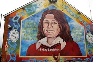 La muerte de Bobby Sands debido a su huelga de hambre le convirtió en un mártir de la causa del IRA y del Sinn Fein
