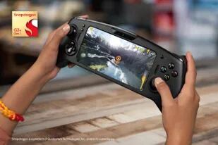Qualcomm y Razer fabricaron una consola de mano para desarrolladores, para demostrar la capacidad de la plataforma gamer Snapdragon G3x Gen 1