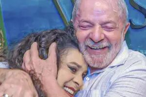 La política brasileña despide a Gal Costa, la cantante que dio un fuerte apoyo a la candidatura de Lula da Silva