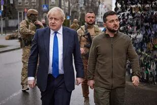 04/05/2022 El primer ministro británico, Boris Johnson, y el presidente de Ucrania, Volodimir Zelenski. POLITICA EUROPA EUROPA UCRANIA REINO UNIDO EUROPA INTERNACIONAL OFICINA DE PRENSA DE LA PRESIDENCIA DE UCRANIA / Z