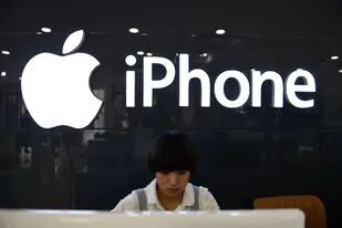 Una corte en Munich ordenó frenar la venta de iPhone 7 y 8 en Alemania, a pedido de Qualcomm, que dice que Apple viola sus patentes; es parte de una lucha legal que ya lleva más de un año