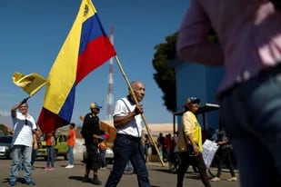 El presidente venezolano admitió las fallas del sistema y llamó a los dirigentes oficialistas a dejar de "lloriquear" y brindar soluciones