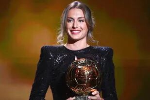 La jugadora de Barcelona Alexia Putellas, vigente ganadora del Balón de Oro femenino, es una de las principales candidatas a quedarse con el galardón en 2022