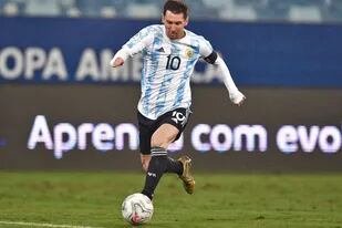 Lionel Messi, una de las figuras que levanta una alicaída Copa América