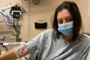 Danielle Shapiro fue de emergencia al hospital luego de ingerir más de 30 piezas de sushi (Crédito: TikTok)