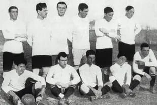 El conjunto uruguayo que se clasificó campeón, luego de un partido suspendido por los disturbios.