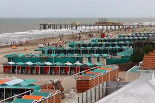 Los 46 balnearios de Pinamar, Ostende, Cariló y Valeria del Mar serán demolidos este año