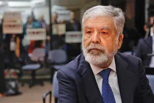 El ex ministro de Planificación Federal seguirá detenido por el caso donde se investiga el fraude en la mina de Río Turbio; Roberto Baratta será excarcelado