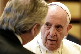 Alberto Fernández habló de la despenalización del aborto con Parolin, tras la reunión con el Papa