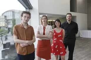 Theo Fernández, Gabriela Larralde, Ivana Schiaffino y Santiago Miret, cuatro de los seis ganadores del Premio Estímulo a la Escritura