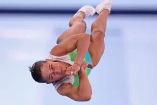 Tokio 2020: la gimnasta Oksana Chusovitina, de 46 años y representante de Uzbekistán, compitiendo por última vez en los Juegos Olímpicos, los octavos de su longeva carrera.