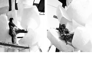 La artista en plena producción de Gran doble, la gigantesca escultura instalada en Martigny (Suiza) en 1972