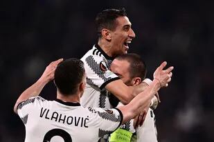 El enérgico festejo de Ángel Di María después de convertir el gol de Juventus contra Freiburg, en la Europa League