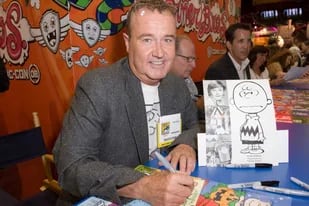 Peter Robbins la voz original de Charlie Brown firmando autógrafos en el Comic Con de San Diego de 2008