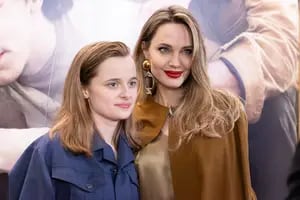 Del look deportivo de Emily Ratajkowski al anhelado estreno de Angelina Jolie y su hija Vivienne