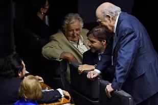 Mujica, Lacalle Pou y Sanguinetti, en la asunción al poder de Lula