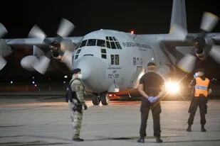 El Gobierno utilizará aviones de la Fuerza Aérea para repatriar argentinos desde Ecuador y Brasil