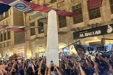 La historia detrás del Obelisco que es furor en cada banderazo argentino en Qatar
